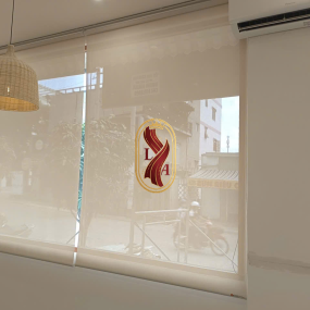 Màn cuốn trơn cho nhà chung cư